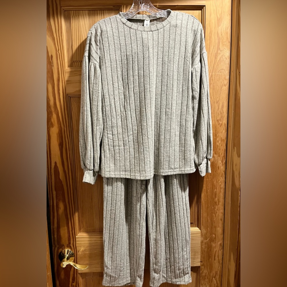 Soft & Cozy Ribbed Knit Pajama Set - Picture 3 of 13